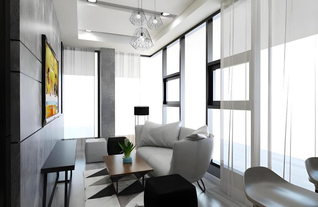 Alvarez Hotel Buriram Buitenkant foto